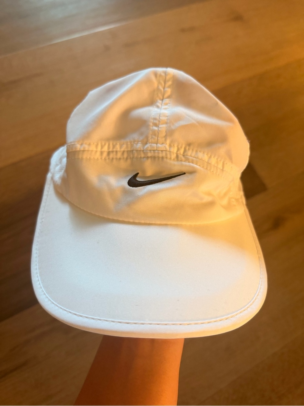 Nike Dri-FIT Featherlight White Running Cap Strapback